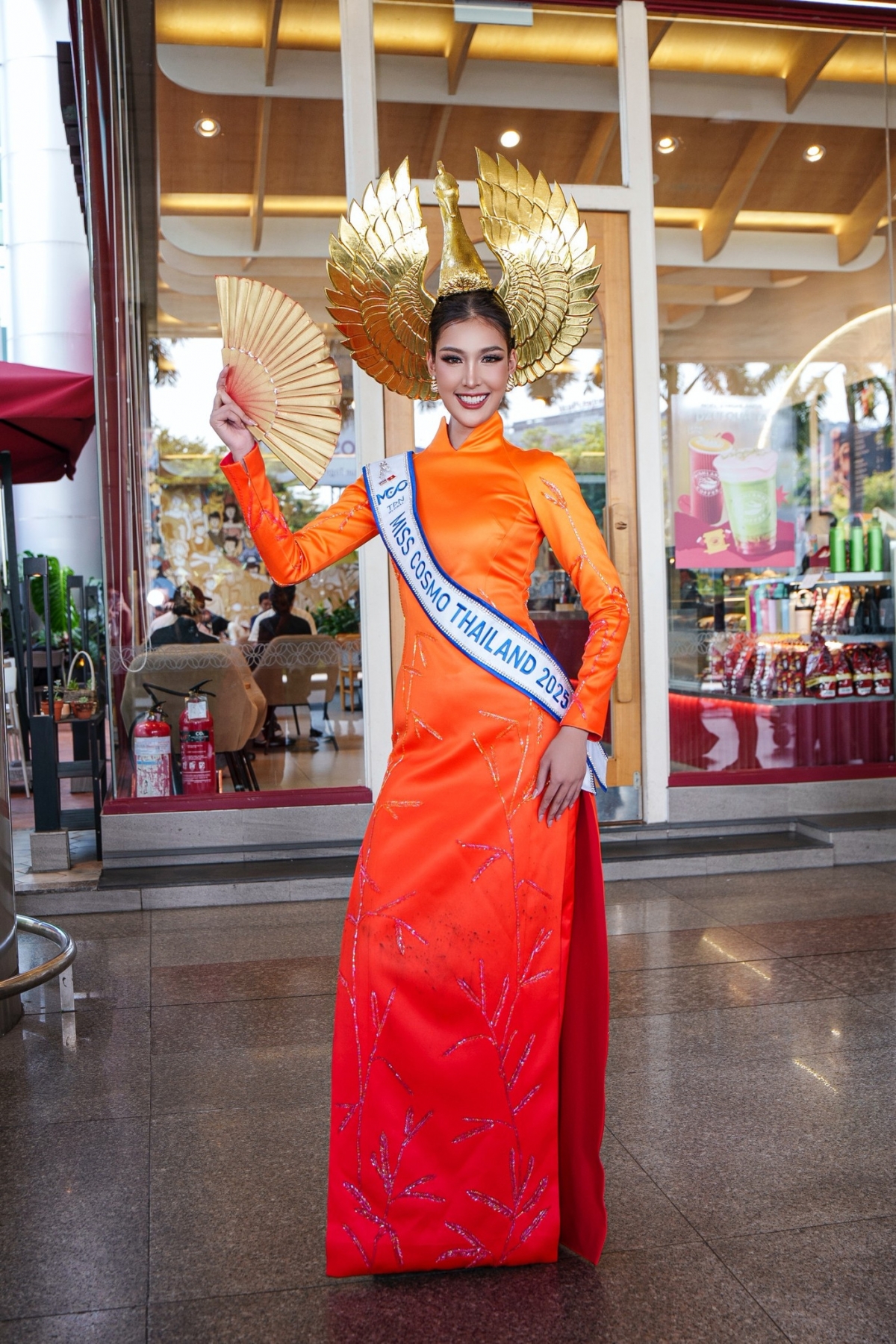 foreign beauty queens gather in vietnam for miss cosmo 2025 picture 4