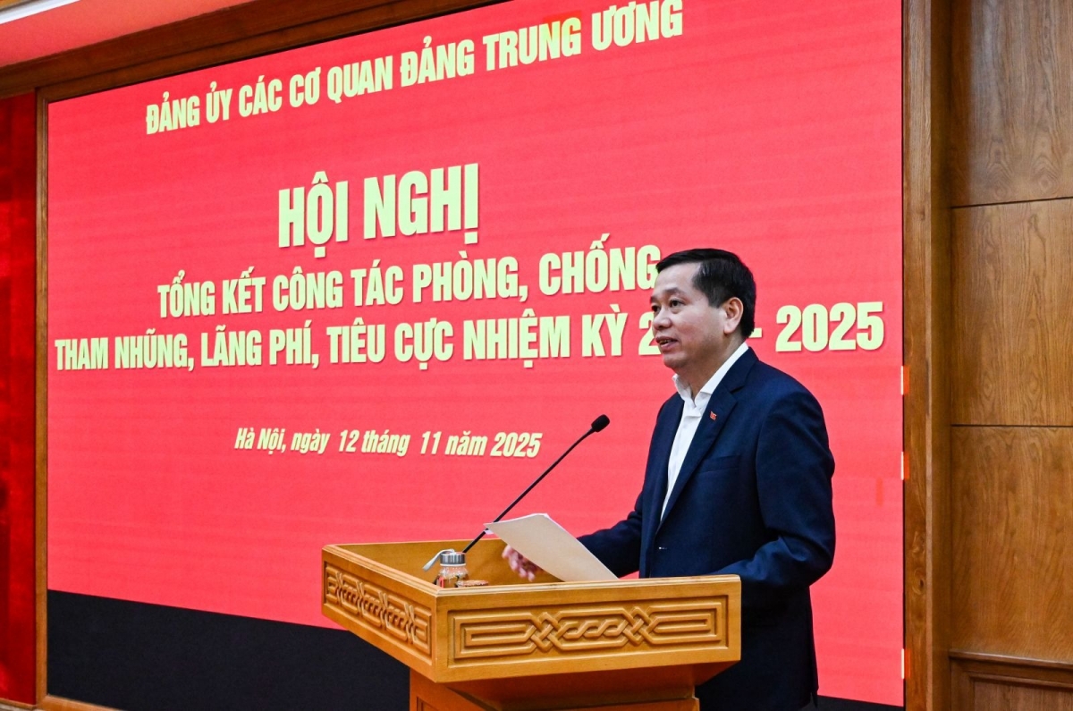 Hoàn thiện thể chế, tăng cường công khai, minh bạch để không thể tham nhũng