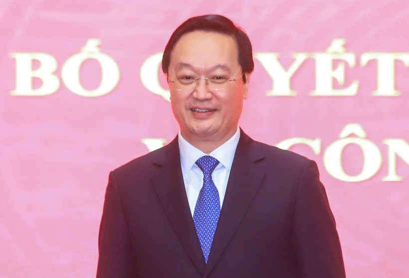 Nguyen Duc Trung elected Chairman of Hanoi People’s Committee