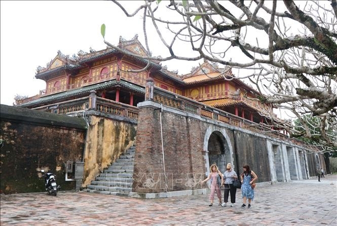 tourist sites at hue monuments complex reopen after floods picture 1