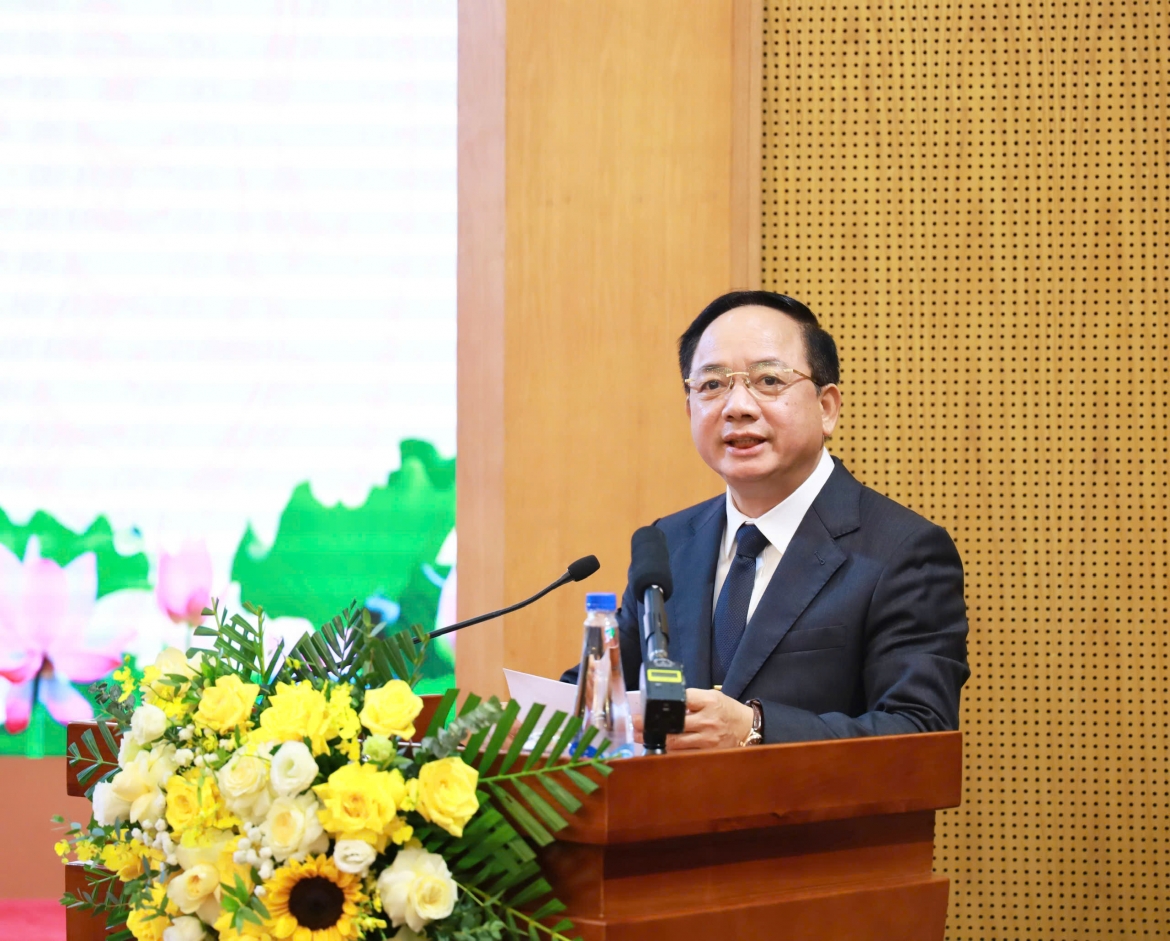 su can thiet phai ban hanh quy dinh ve cong tac chinh tri, tu tuong cua Dang hinh anh 1