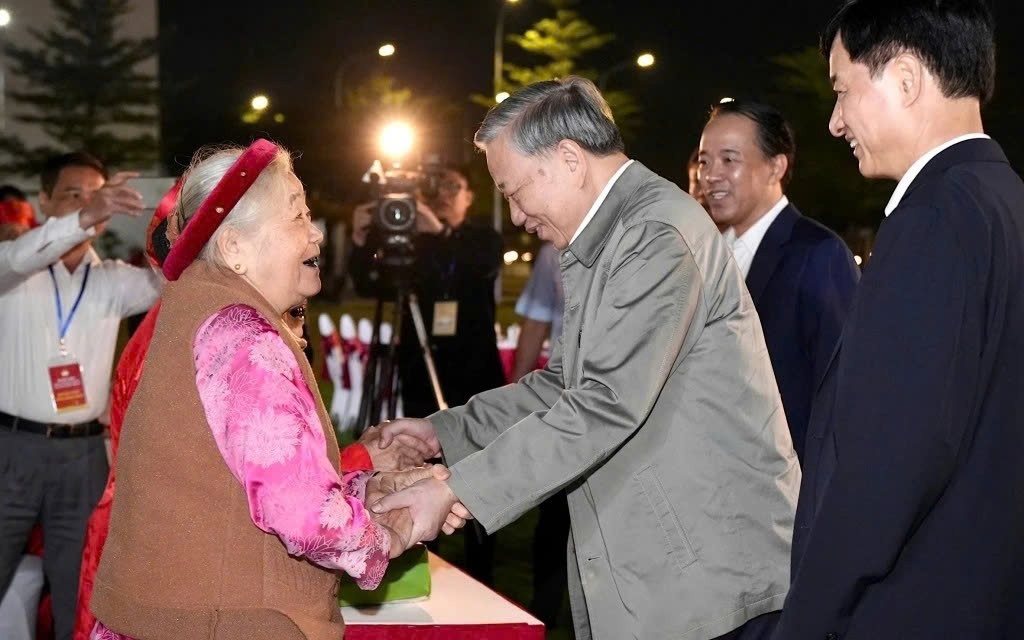party chief to lam attends great national unity festival in hanoi picture 2