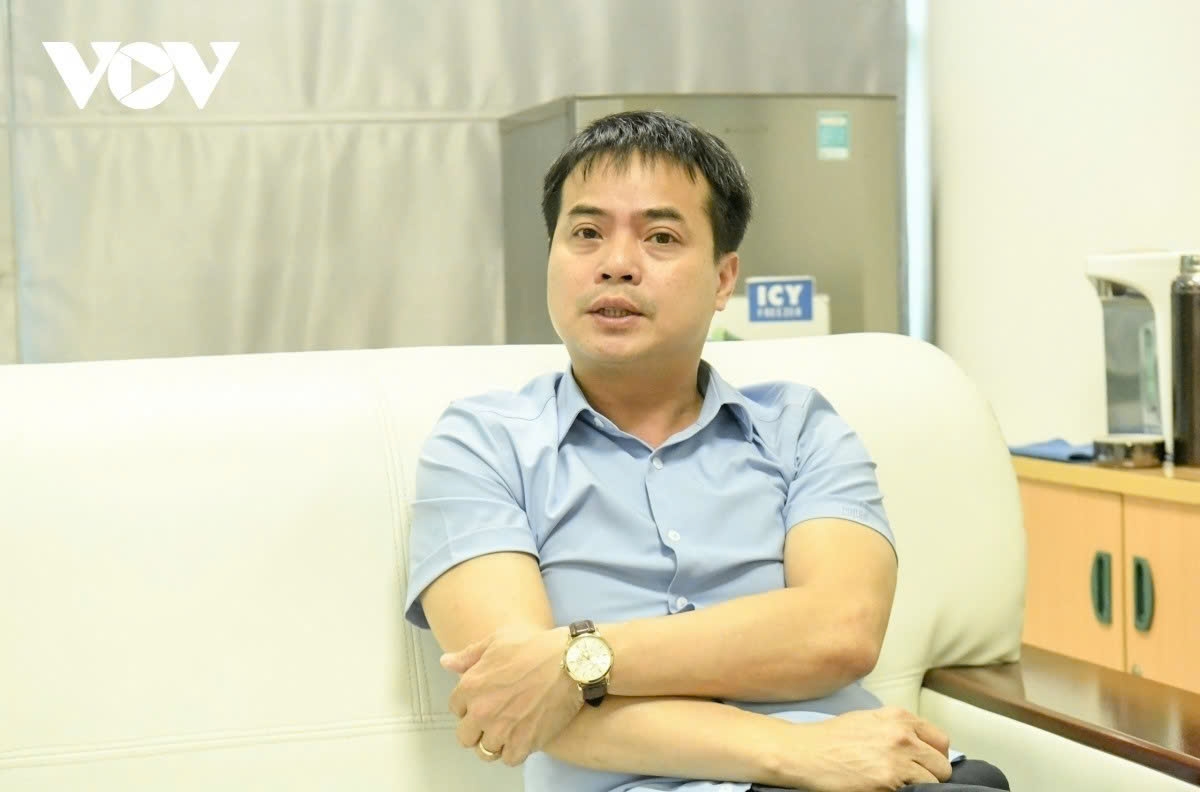 rare weather phenomenon unleashes historic flooding in central vietnam picture 1