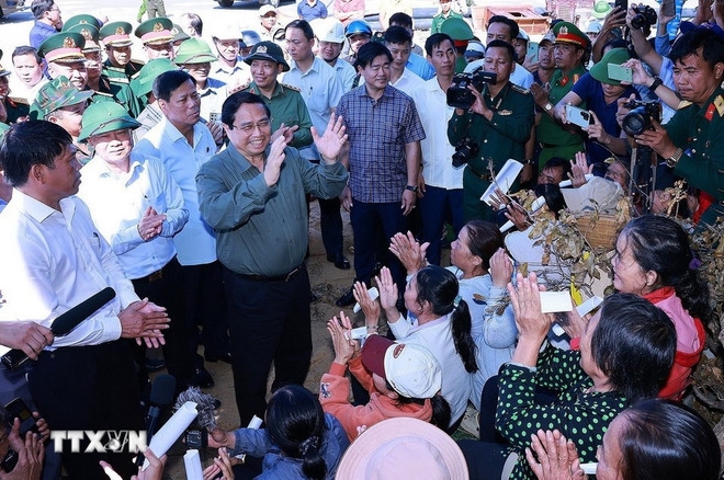 pm inspects post-storm recovery efforts in gia lai picture 2