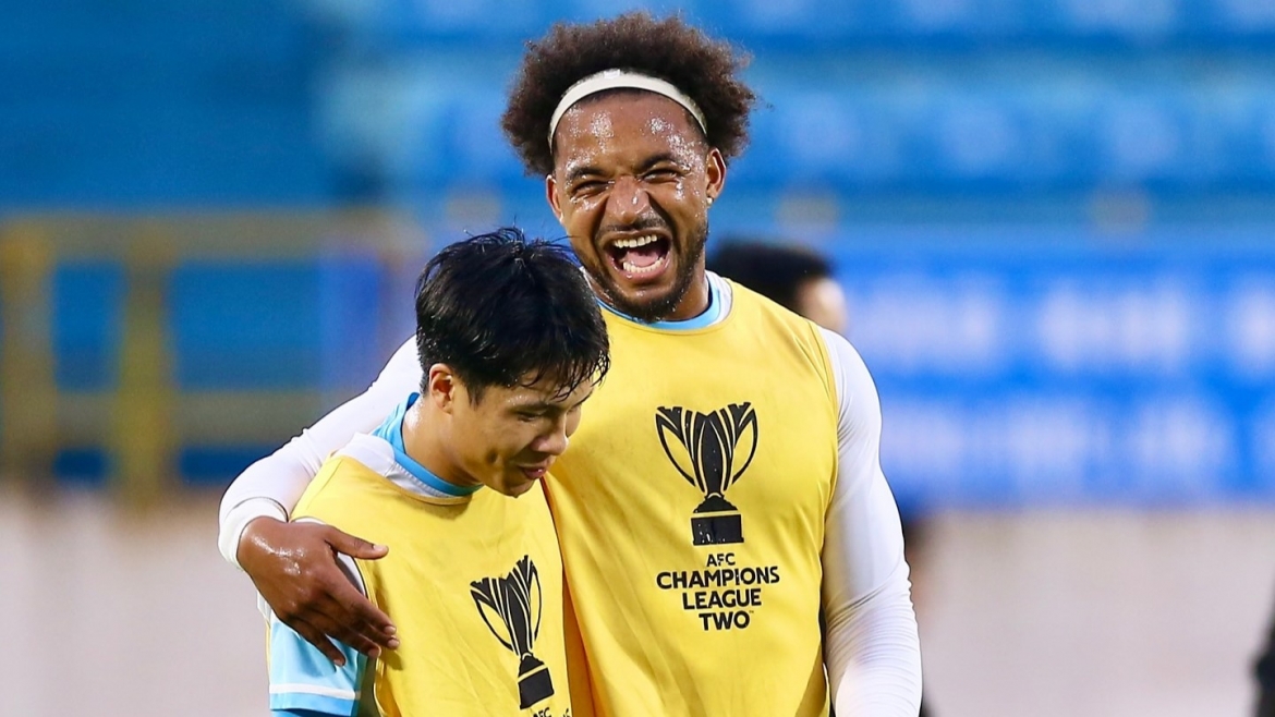 chot ngay xuan son thi dau tro lai o v-league hinh anh 1