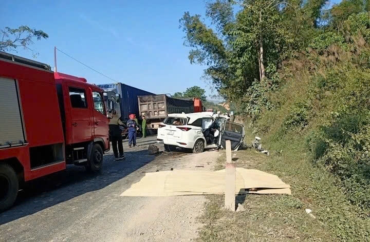 Ô tô lấn làn tông xe đầu kéo, 4 người chết: Khởi tố vụ án, bắt giữ tài xế