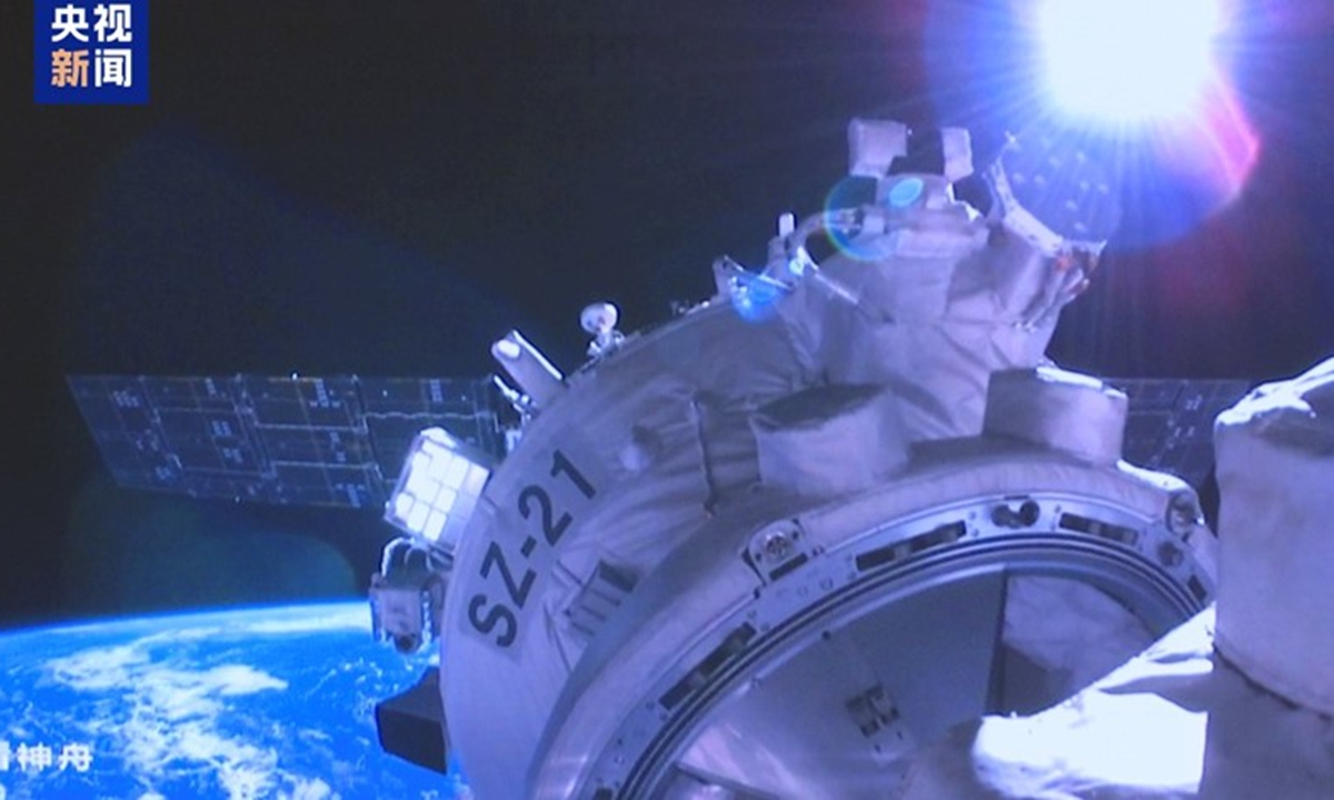 Trung Quốc đẩy sớm kế hoạch phóng tàu Thần Châu-22