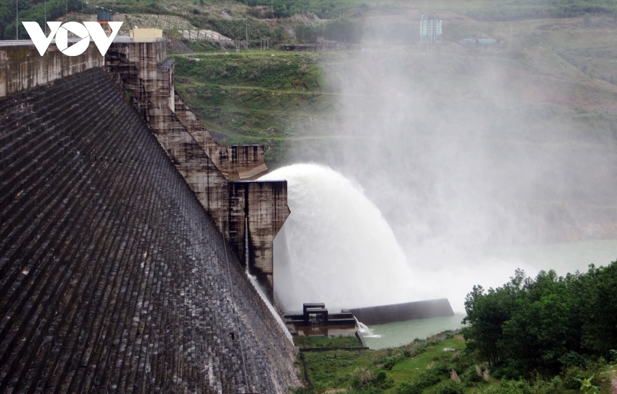 Đề nghị làm rõ trách nhiệm việc xả lũ của đơn vị vận hành thủy điện