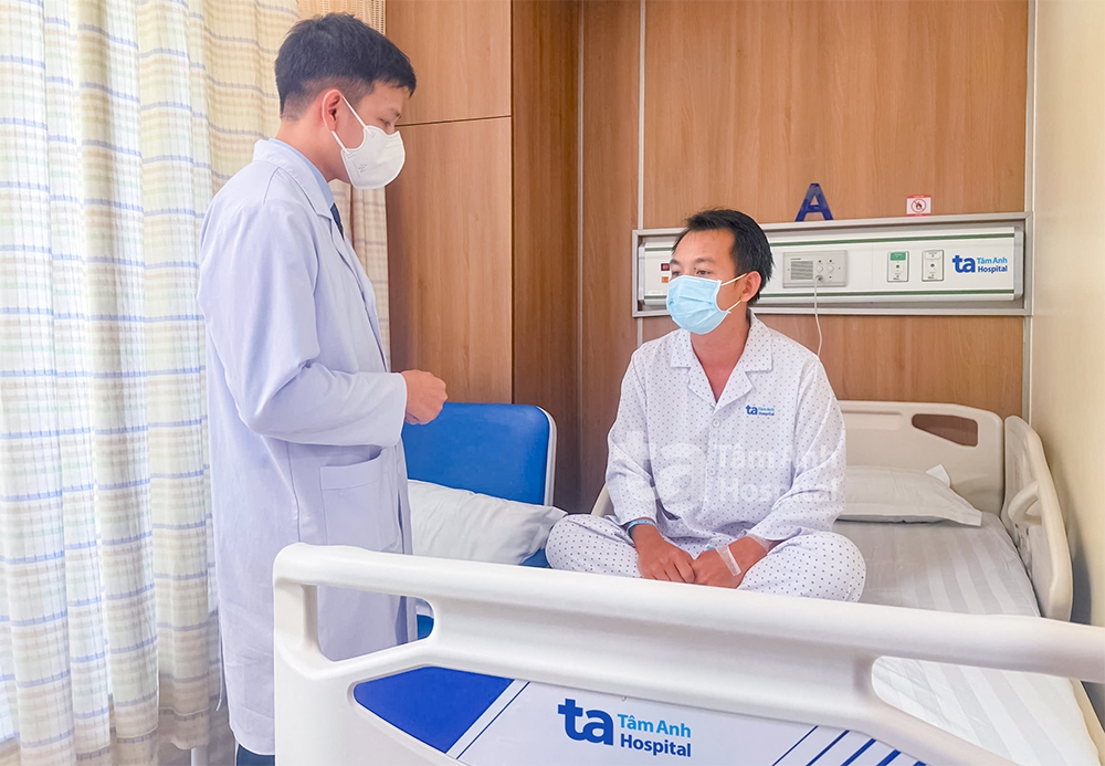 Vụ cấp cứu sau ăn bánh mì: Ít nhất 162 người nhập viện