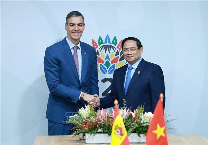 thu tuong pham minh chinh gap thu tuong tay ban nha pedro sanchez hinh anh 1