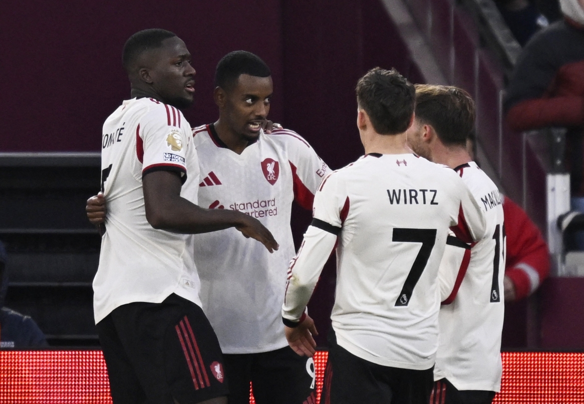 ket qua bong da hom nay 30 11 gakpo toa sang, liverpool thang nhe west ham hinh anh 17