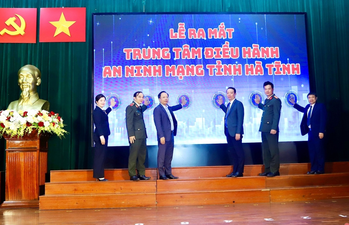 ha tinh ra mat trung tam dieu hanh an ninh mang hinh anh 1