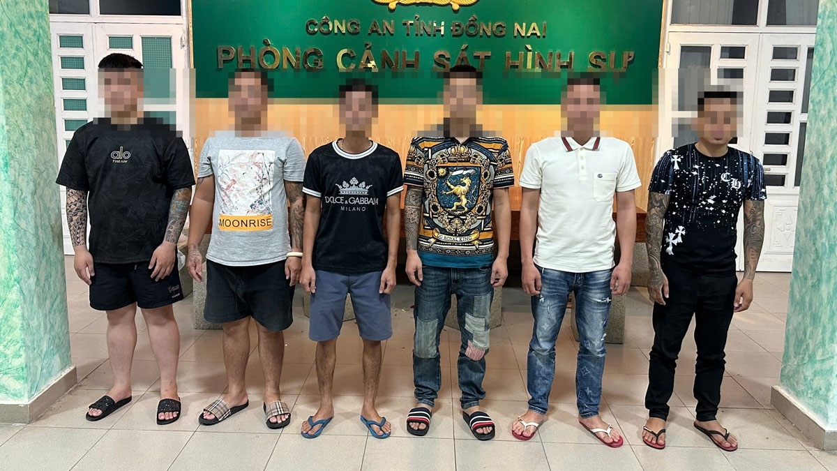 Triệt phá nhóm cho vay “cắt cổ” 528%/năm ở Đồng Nai, thu giữ cả súng và đạn