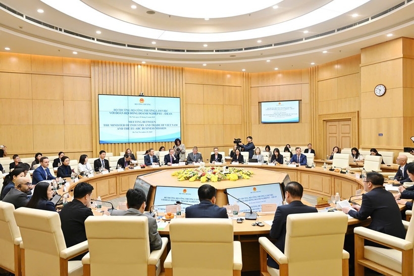 vietnam, eu seek to expand cooperation in trade, investment picture 1
