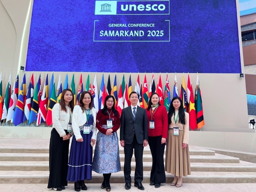 vietnam re-elected vice president of 43rd unesco general conference picture 2 vietnam re-elected vice president of 43rd unesco general conference picture 2
