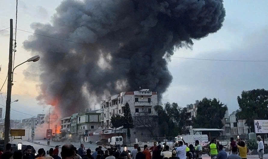 israel tien hanh them nhieu cuoc khong kich vao gaza va lebanon hinh anh 1
