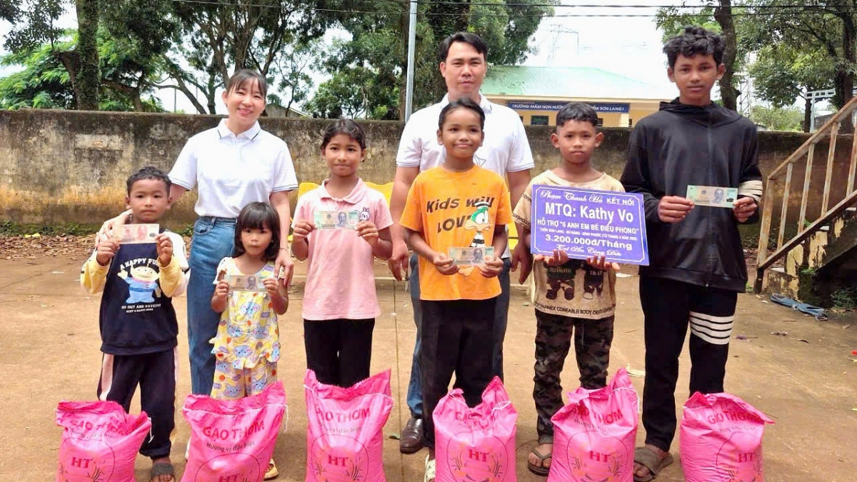 Những người “thắp lửa” thay đổi buôn làng ở Đồng Nai