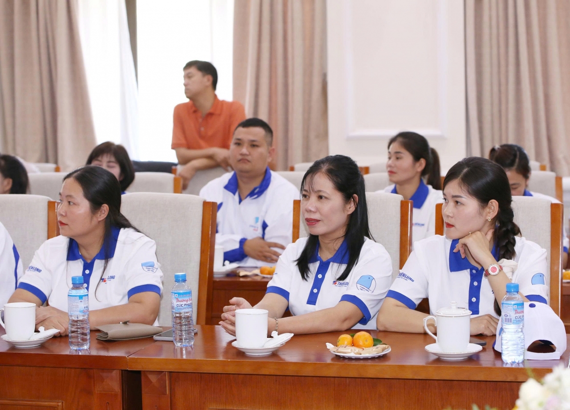  chia se cung thay co 2025 niem hanh phuc gieo chu noi vung cao, bien gioi hinh anh 2