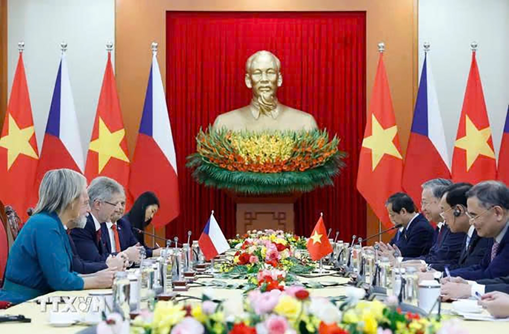 tong bi thu to lam tiep chu tich thuong vien quoc hoi cong hoa sec hinh anh 2