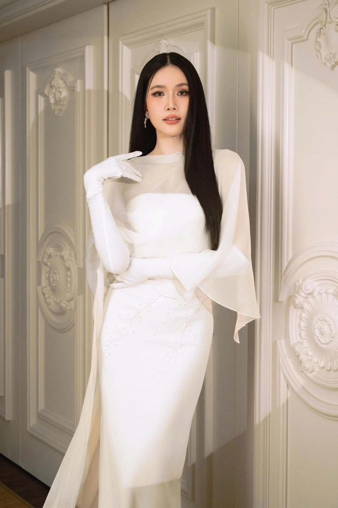 sao viet 24 11 A hau phuong anh roi cong ty quan ly hinh anh 1