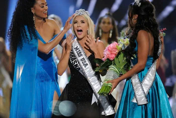 17 be boi lon nhat trong lich su miss universe hinh anh 11