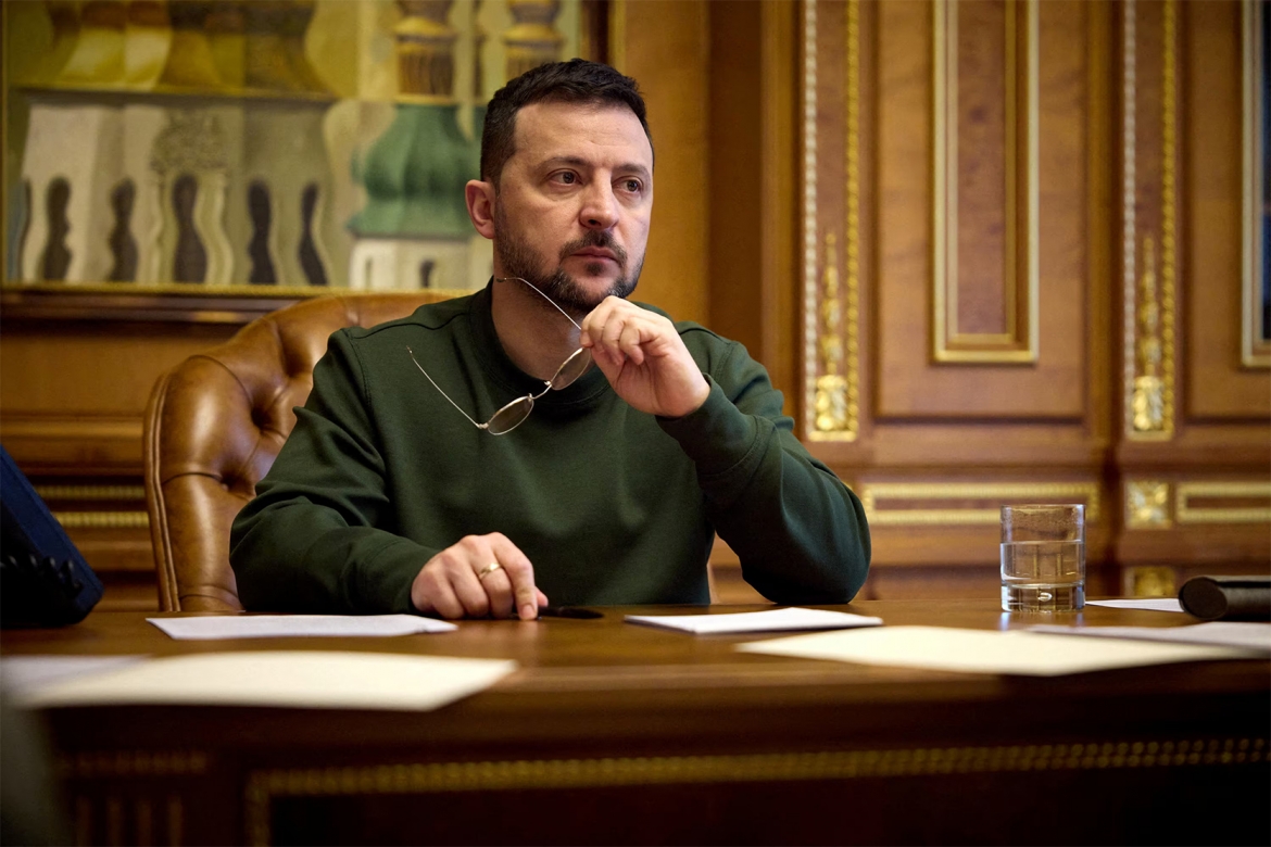 Ong zelensky ukraine doi mat voi nguy co mat pham gia hoac mat su ung ho cua my hinh anh 1