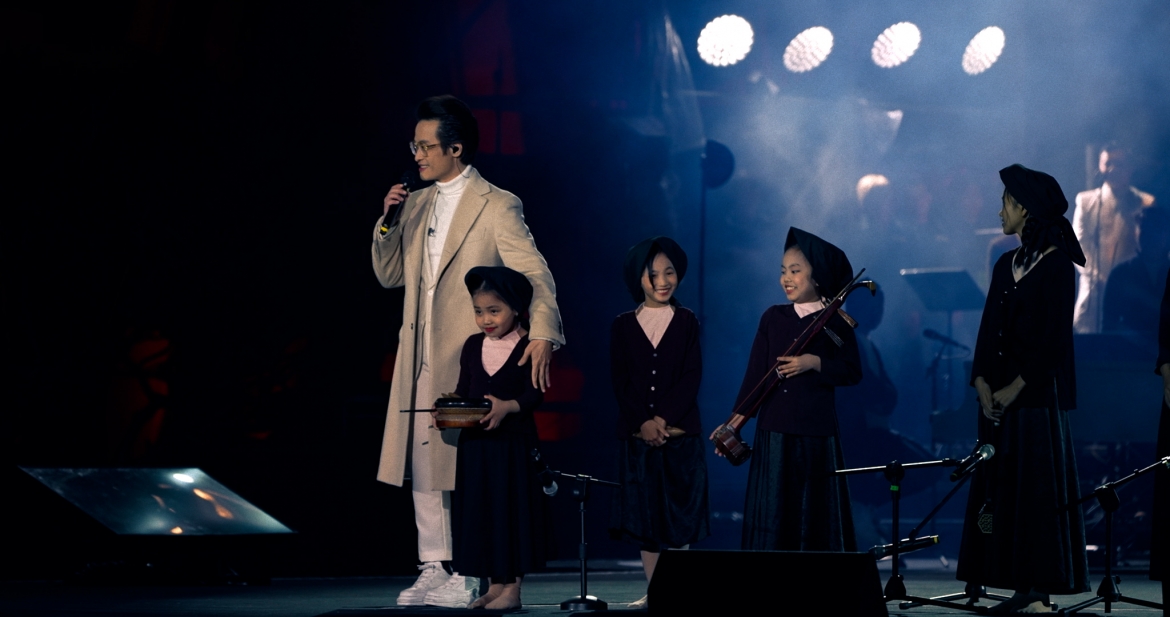 phim tai lieu ve concert cua ha anh tuan ra rap hinh anh 1