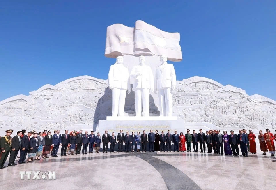 snapshots from party general secretary to lam s state visit to laos picture 13