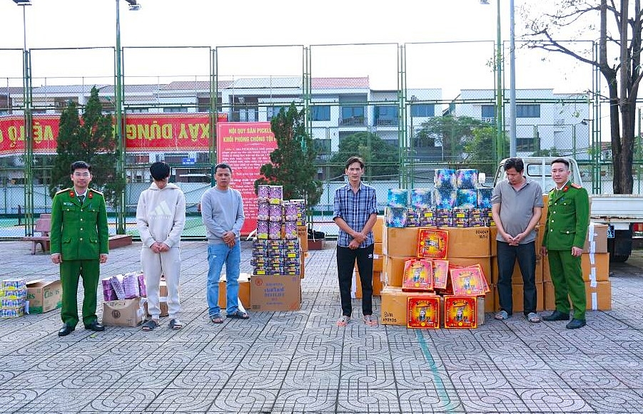 Triệt phá đường dây pháo lậu liên tỉnh, thu giữ hơn 1,5 tấn tang vật