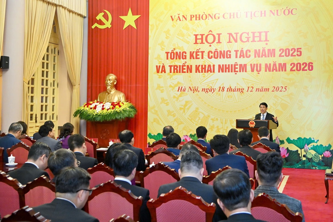 chu tich nuoc du hoi nghi tong ket cong tac nam 2025 cua van phong chu tich nuoc hinh anh 7