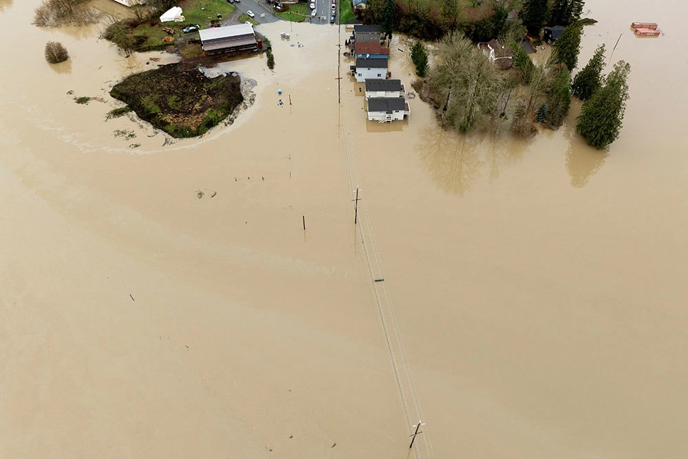 Mưa lớn gây lũ lụt nghiêm trọng tại khu vực Bắc Mỹ