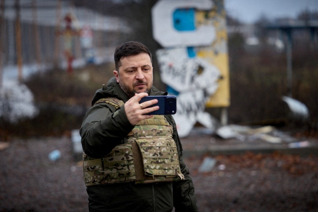 ukraine tuyen bo gianh lai mot phan kupiansk, cat dut tuyen tiep te cua nga hinh anh 1