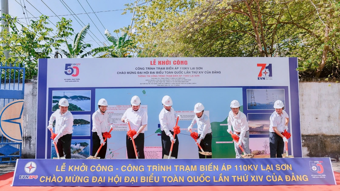 evnspc nhieu cong trinh dien duoc khoi cong, khanh thanh chao mung Dai hoi Dang hinh anh 2