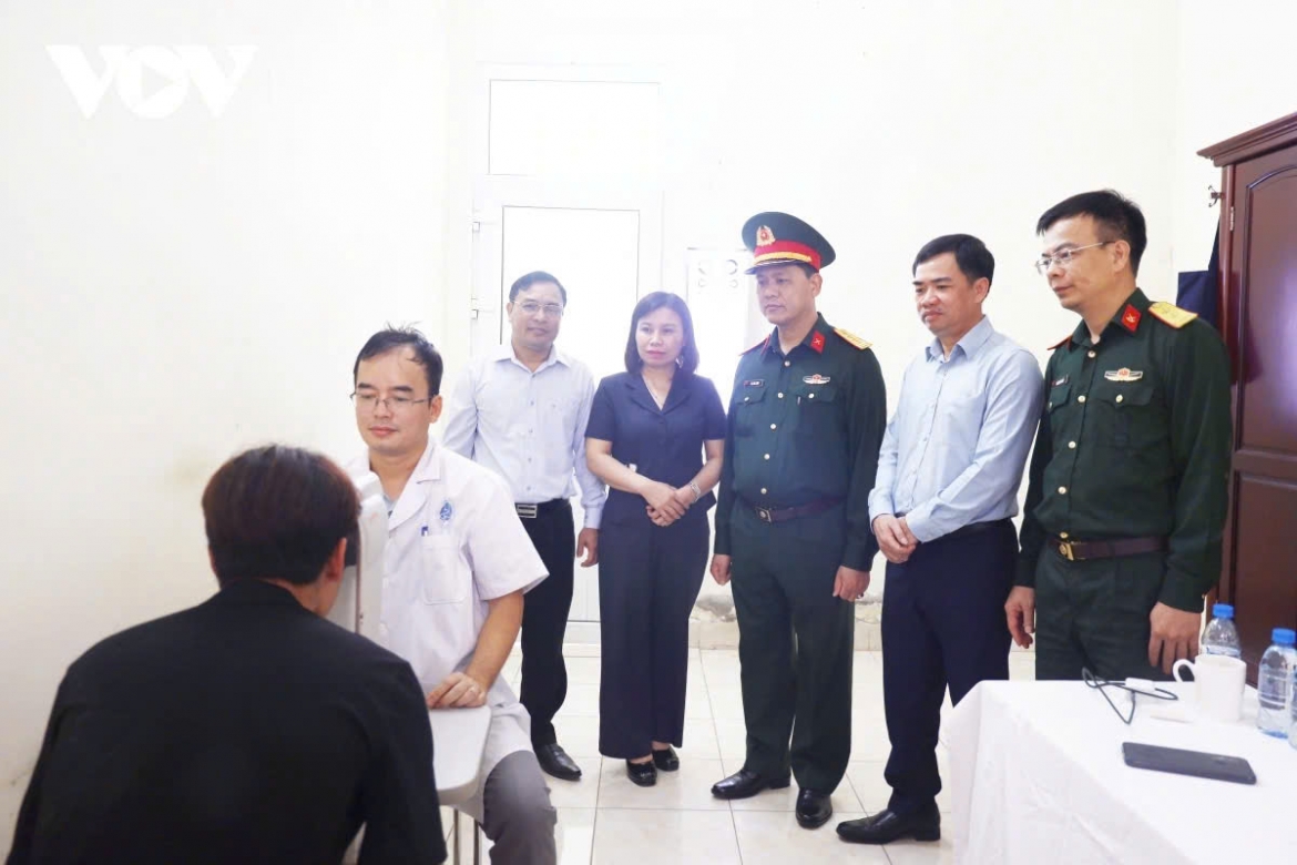 canh giac voi hanh vi loi dung thong tin tuyen quan de lua dao hinh anh 1