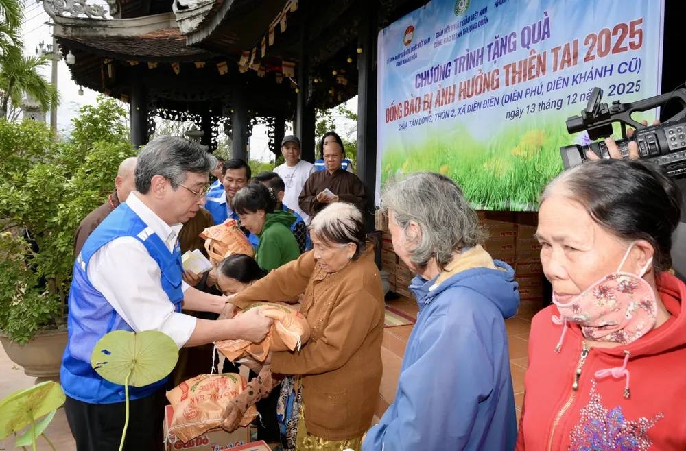 noi giu lua nghia tinh giua do thi nang dong tp.hcm hinh anh 4