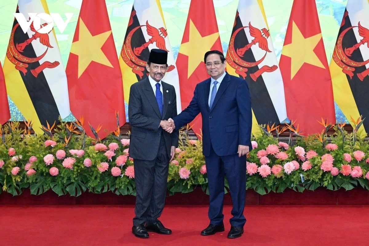brunei sultan hassanal bolkiah s vietnam visit in the spotlight picture 5