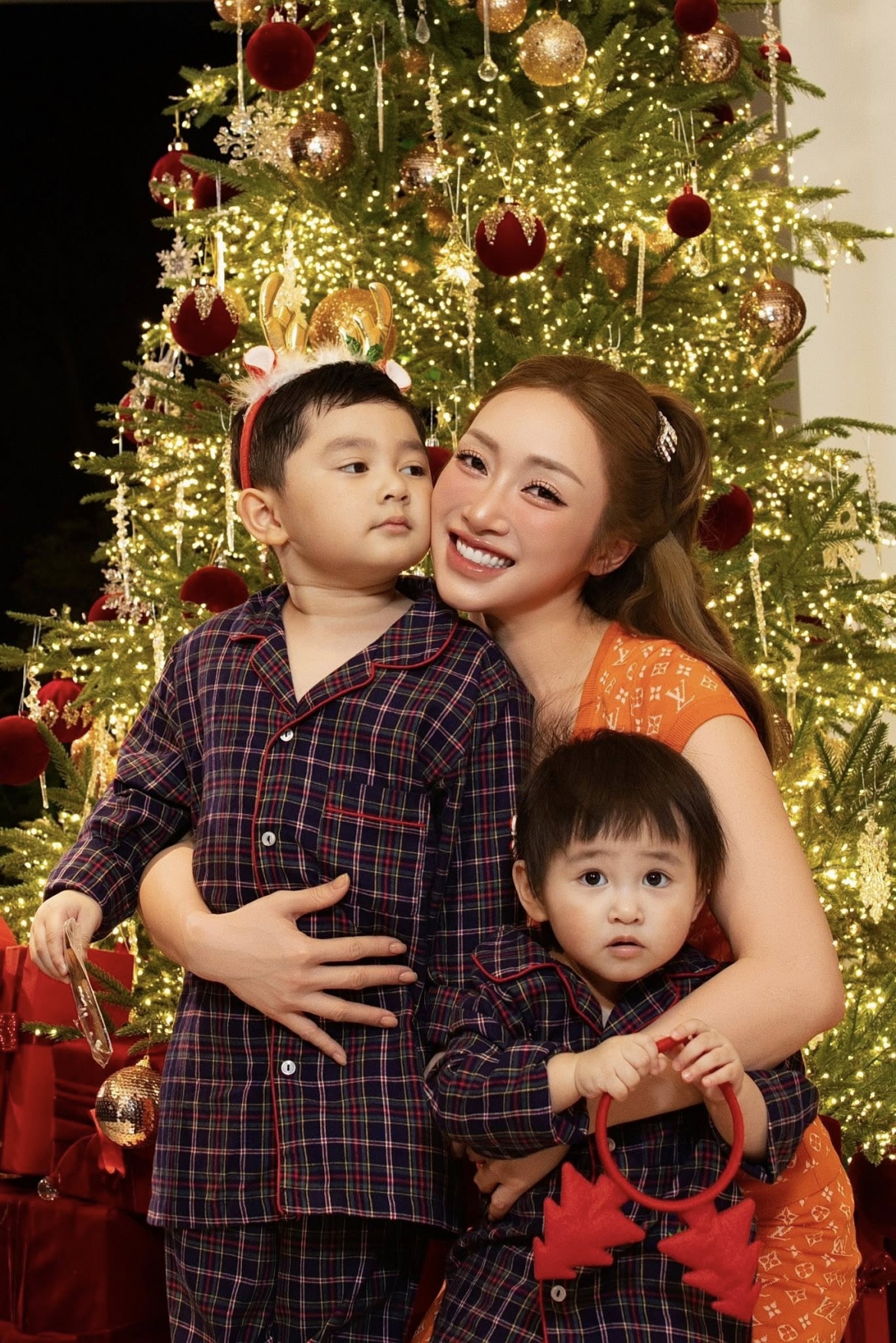 sao viet ron rang don giang sinh 2025 hinh anh 6