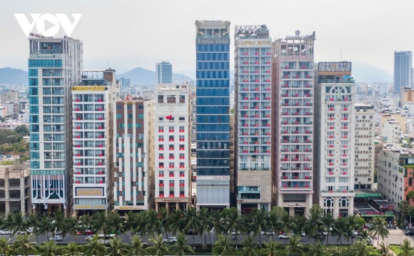 laos praises vietnam s achievements after 40 years of doi moi picture 1