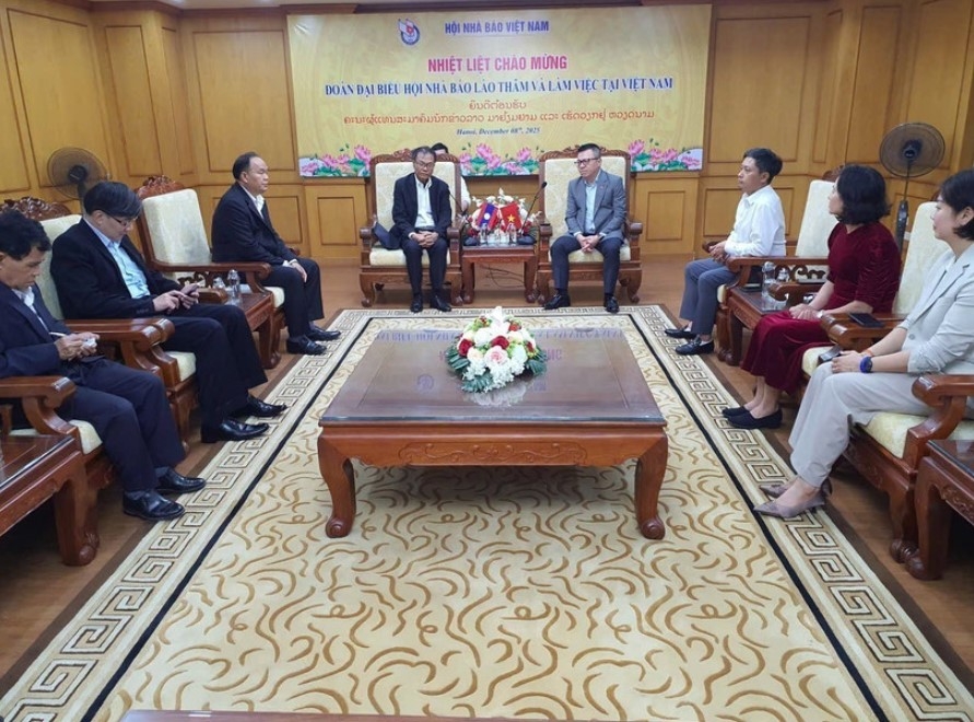 laos seeks vietnam s help to train journalists, adopt ai in media picture 1