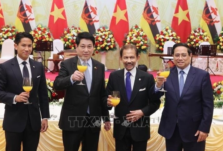 president hosts state banquet for brunei sultan picture 1