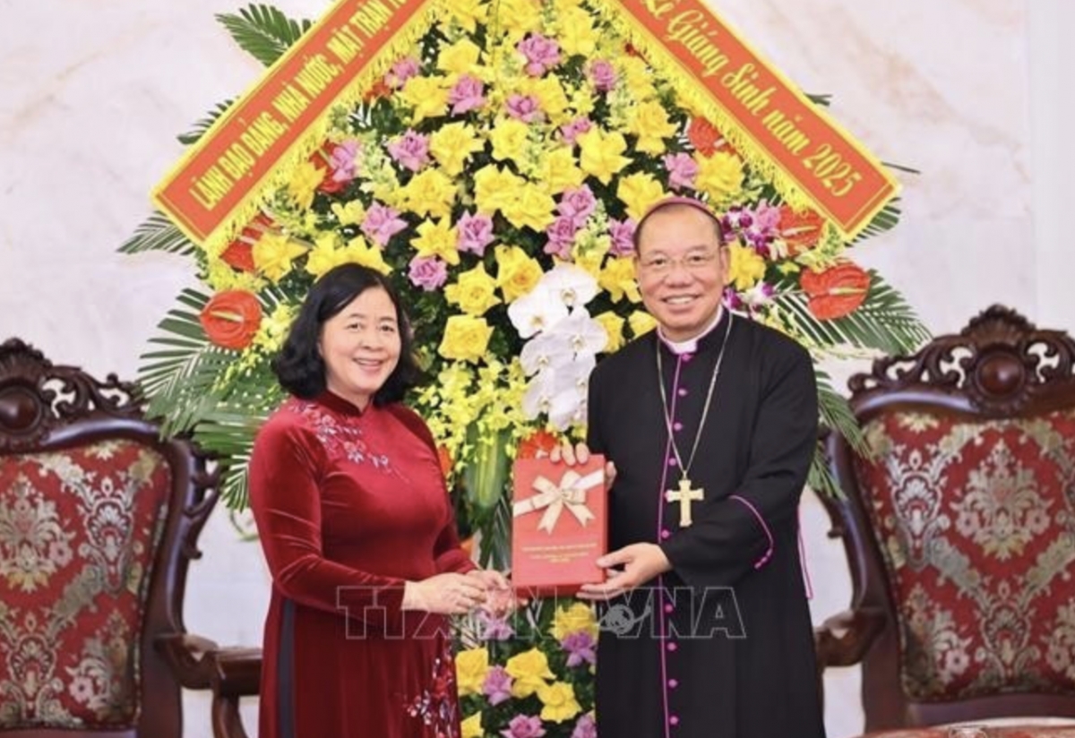 vff leader extends christmas greetings to catholic community picture 1