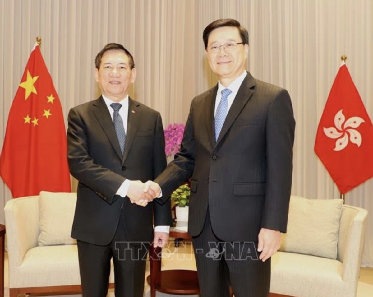 vietnam, hong kong enhance trade, finance, investment cooperation picture 1