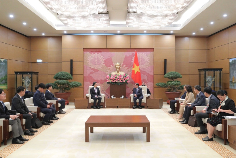 na vice chairman calls for samsung s operation expansion in vietnam picture 1