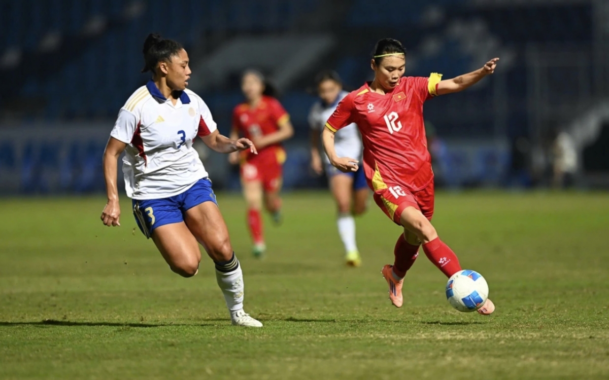 vietnam women s football team suffer narrow 1-0 defeat to philippines picture 1