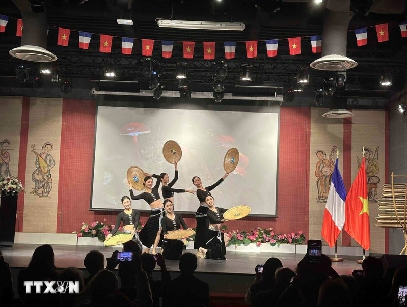 vietnamese culture and tourism highlighted at salon de l asie 2025 in france picture 1