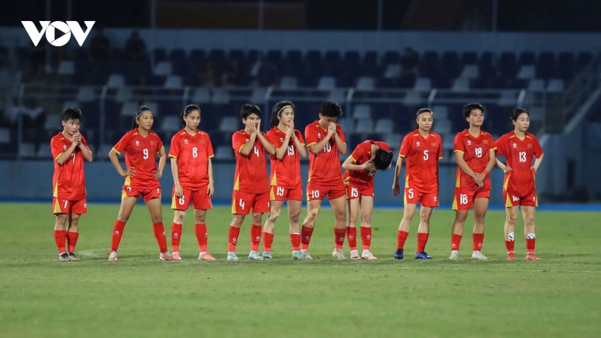 Vietnam miss out on SEA Games 33 gold after penalty shootout loss to Philippines