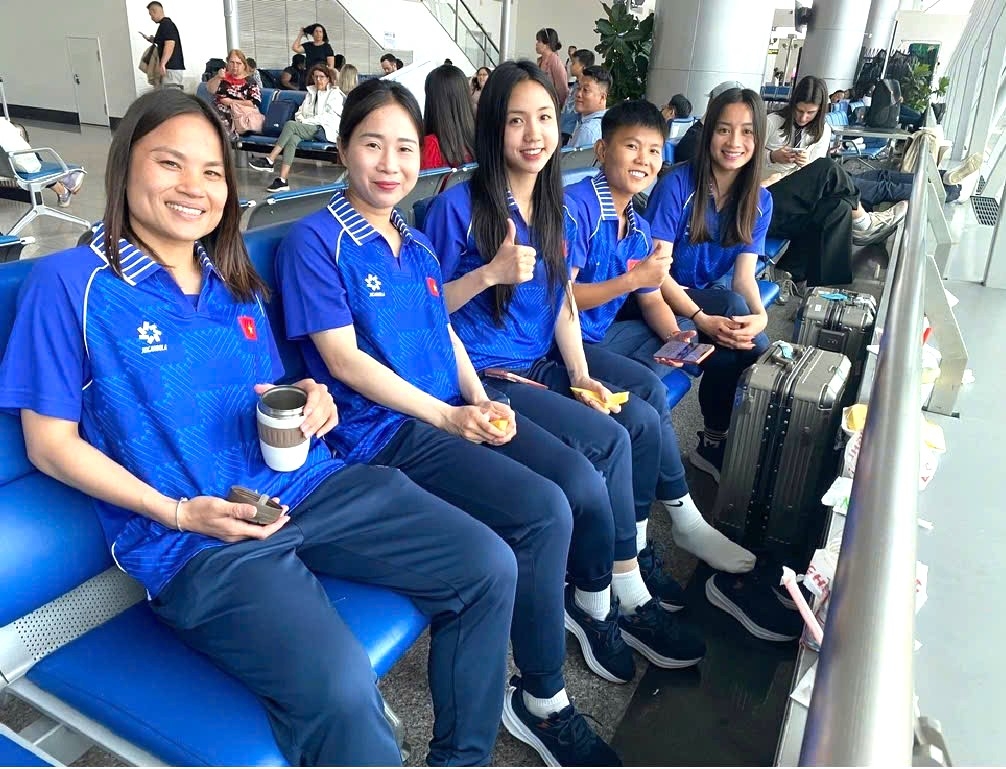 women s team depart for thailand to defend sea games 33 football title picture 1