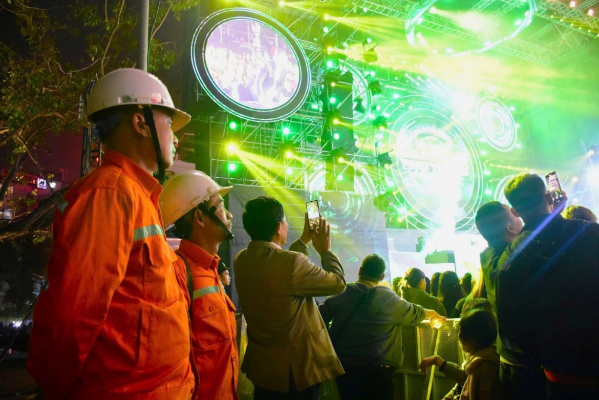 evnhanoi no luc bao dam dien an toan, on dinh cho thu do nam 2025 hinh anh 2