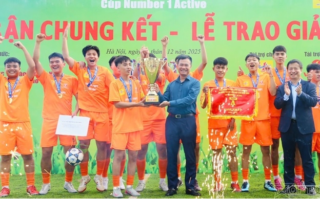 dau an mua giai bong da thpt ha noi an ninh thu do nam 2025, cup number 1 active hinh anh 5
