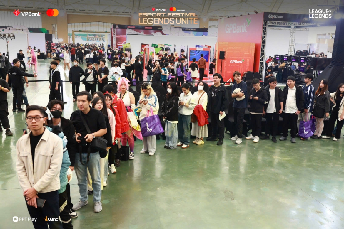 faker va t1 khuay dong le hoi esports lon chua tung co tai viet nam hinh anh 3